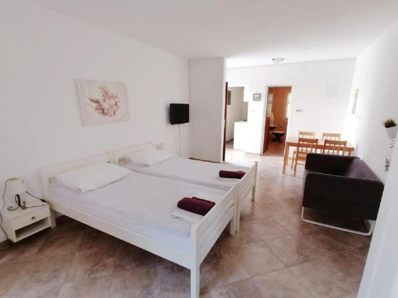 Apartments Petar - 30 M From Sandy Beach นิน ภายนอก รูปภาพ